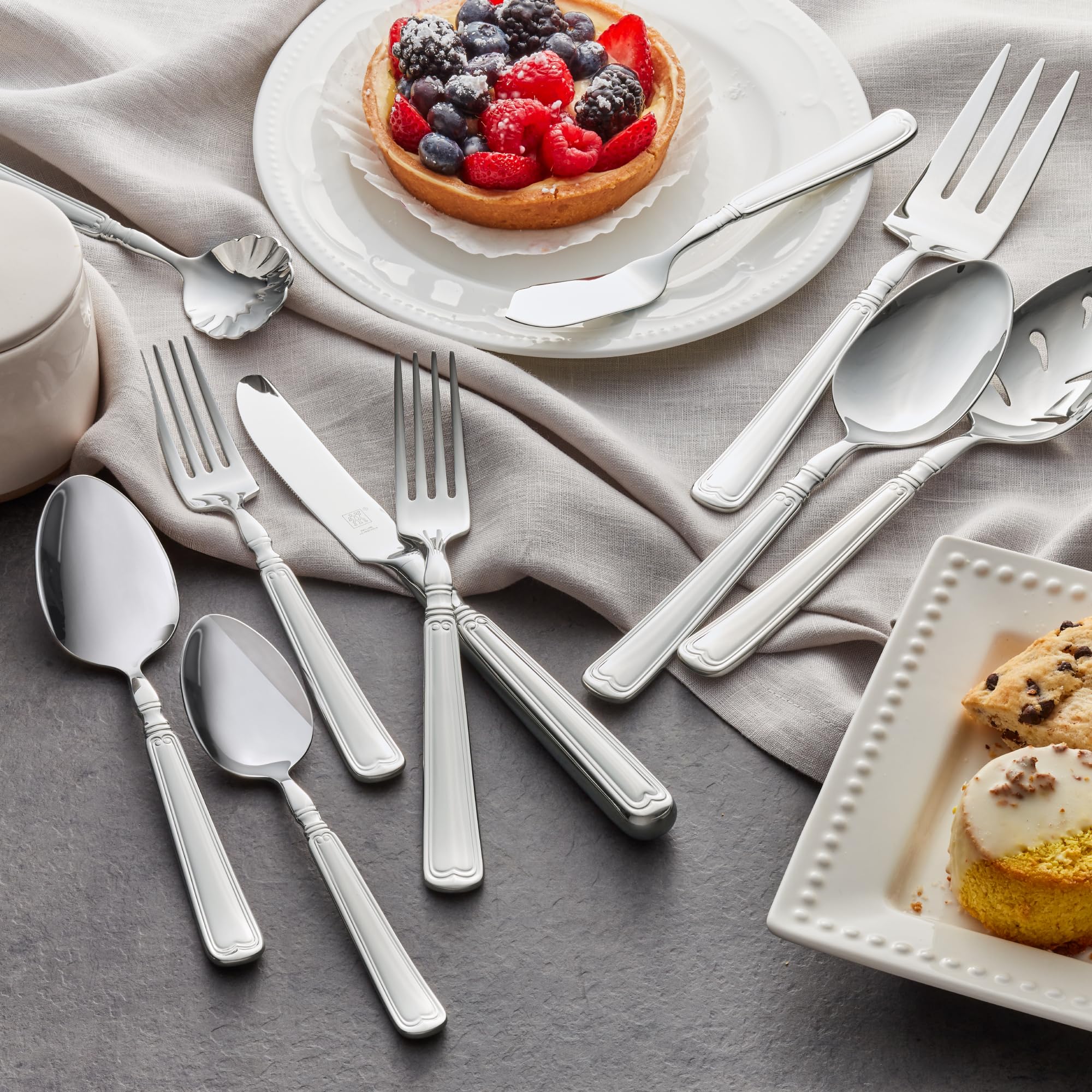 Amazon.com: ZWILLING Vintage 1876 45-pc 18/10 Stainless Steel